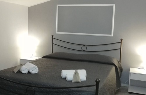 Pizzo Villa | George's house-beachfront