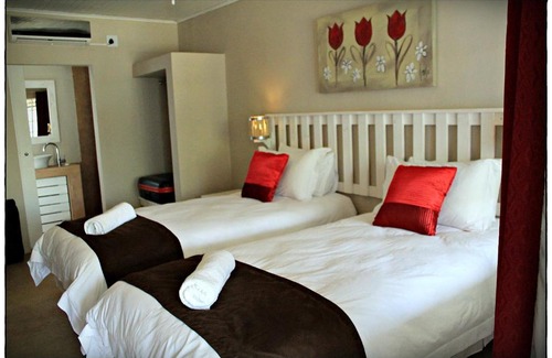 Tzaneen Cabin | Georges Valley Lodge
