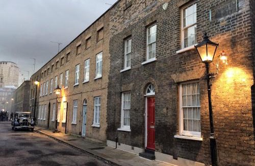 Waterloo House | Georgian Superstar