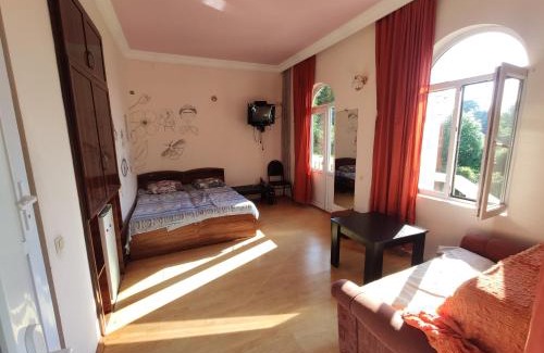 Makhinjauri House | Georginos house