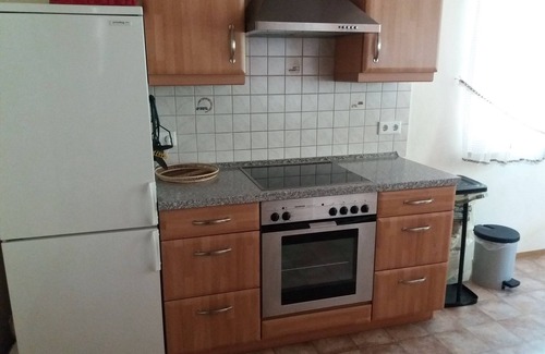 Merkendorf Apartment | Geschmackvoll Eingerichtete Ferienwohnung im Erdgeschoss