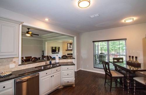 Pilot Point House | Get 15% Off for Stays 3 nights or Longer Until January 28th