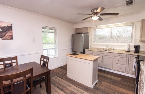 Pottsboro House | Get 15% Off for Stays 3 nights or Longer Until January 28th