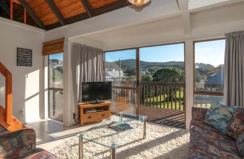 Onemana House | Getaway - Onemana Holiday Chalet