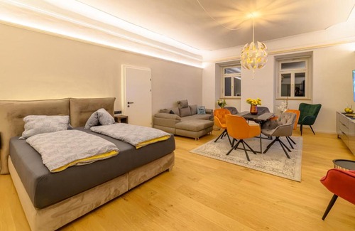 Gmuend in Kaernten Apartment | Gh Alte Post - Top 4 Commodore