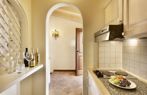 Liscia di Vacca Apartment | Giardino degli Oleandri Two-room apartment sleeps 4, WIFI, A.C, 350 mt. from the sea