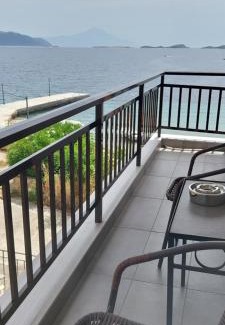 Aristotelis Apartment | Gianni's Apartment 1 by the Sea