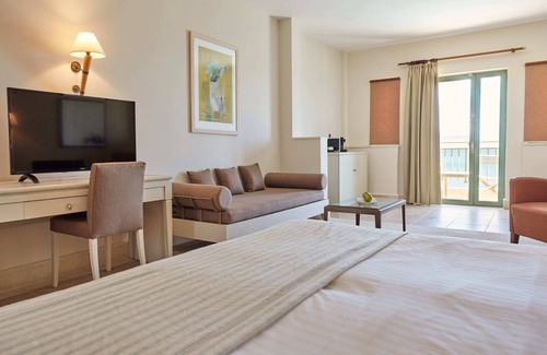 Kolymbari Hotel | Giannoulis – Grand Bay Beach Resort - Adults Only