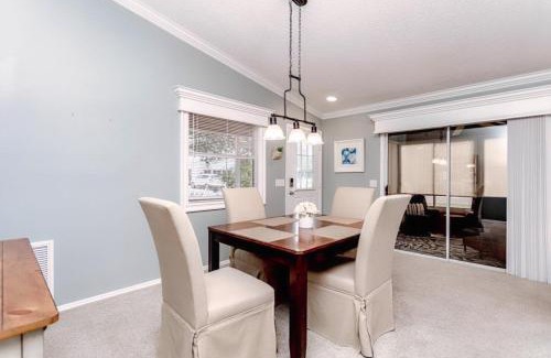 Liberty Park Villa | Gibbes - Patio Villa Near Lake Sumter Landing- Villagepeople