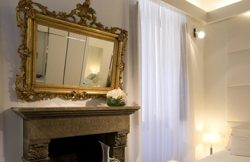 Rione V Ponte House | Gigli d'Oro Suite