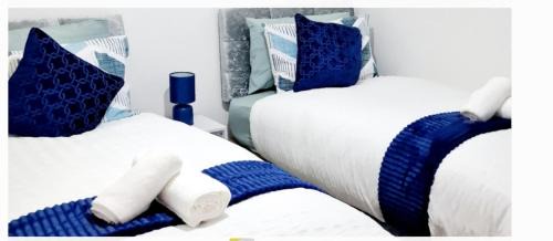 Gillingham House | Gillingham Home - Sleeps 4 - Comfort & Convenience
