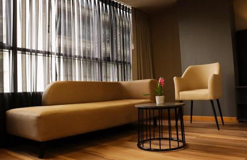 Pereira Hotel | Giluxe Hotel