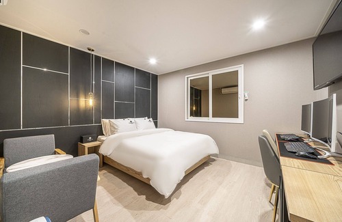 Gimhae Hotel | Gimhae Buwondong Forest 701 Hotel
