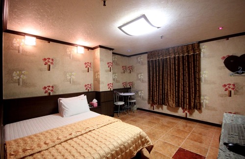 Jangyu-myeon Hotel | Gimhae Jangyu Poly M