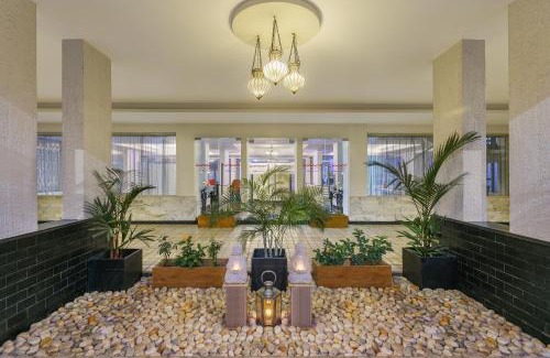 Vainguinim Hotel | Ginger Dona Paula, Goa