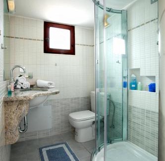 Kalathas Apartment | Giorgi's Blue Apartments