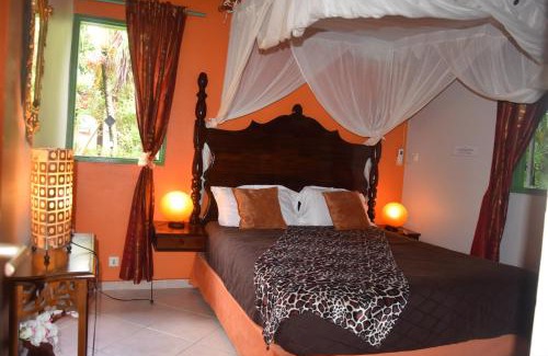 Le Moule House | Gite d'Arles Bungalow "Orchidée"