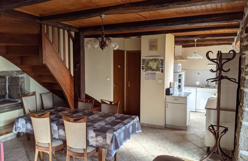 Montpeyroux House | GITE DE CROZILLAC - AUBRAC - 6 PEOPLE