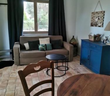 Solerieux Apartment | Gite de la Colline - 3 pers