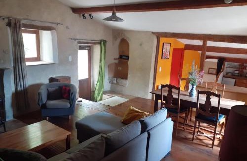 Ponet-et-Saint-Auban Apartment | Gite De Pascal Et Virginie