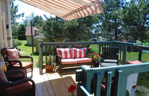 Notre-Dame-du-Portage Bed & Breakfast | Gîte La Halte Du Verger Bed and Breakfast