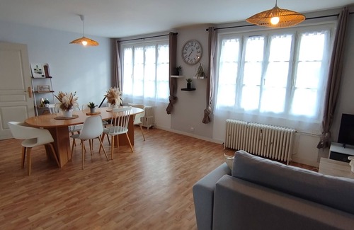 Sainte-Mere-Eglise Apartment | Gîte "Le 101eme" in the heart of Dday