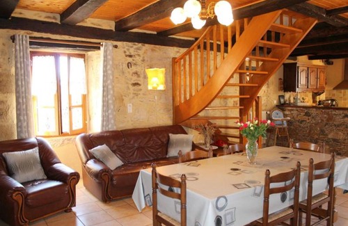 Veyrignac House | GITE LES PIERRES CHAUDES
