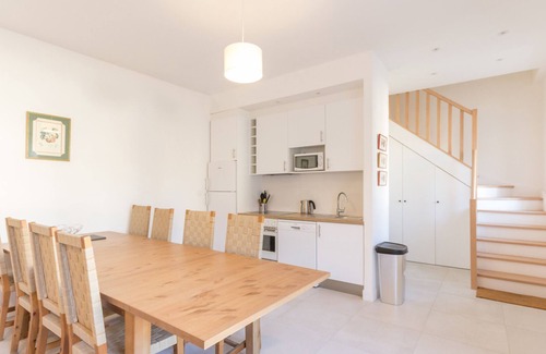 Maurepas Cottage | Gite Maurepas, 5 bedrooms, 11 persons