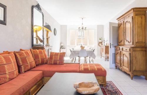 Pontorson Cottage | Gite Pontorson, 5 bedrooms, 10 persons