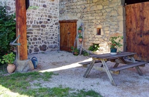 Saint-Bonnet-le-Courreau House | Gite Saint-Bonnet-le-Courreau, 3 bedrooms, 6 persons