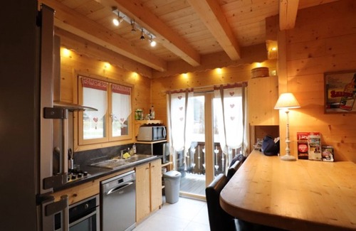 Saint-Jacques-des-Blats Cottage | Gite Saint-Jacques-des-Blats, 3 bedrooms, 8 persons