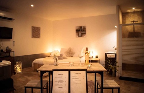 Beynac-et-Cazenac House | Gites spa de Charme L Etoile SPA