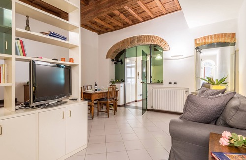 Santissima Annunziata Apartment | Giulietta by Mmega