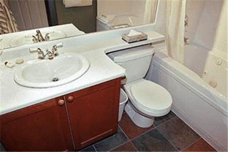 Village North Apartment | Glacier's Reach 115b