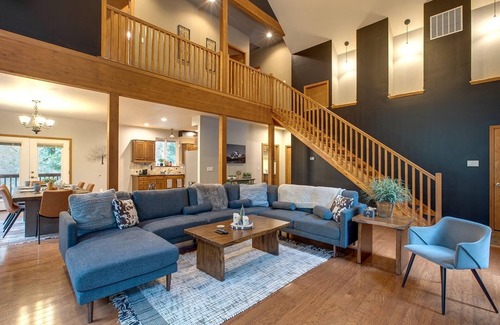 Warnick Cabin | Glacier Springs Cabin #20 - Elegant Country Home