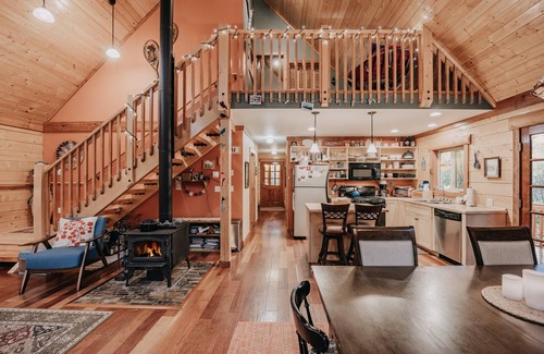 Warnick Cabin | Glacier Springs Cabin #21 - Log Cabin - Wi-Fi - Pets Ok