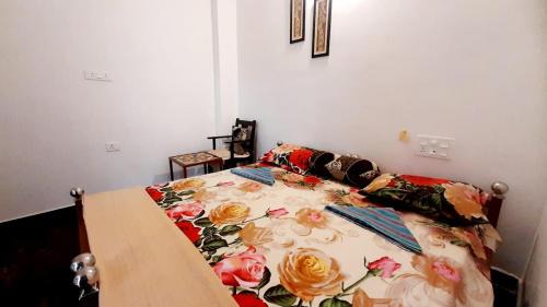 Lake Swaroop Sagar Bed & Breakfast | Gladden Villa