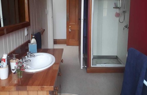 Solway Other | Gladstone 100 year large villa with pool