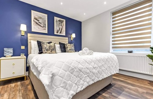 Christchurch Apartment | Glamourous, Stylish Apartment – Spacious and Modern