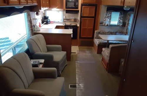 Sparta House | Glamping @ Calfkiller Campground