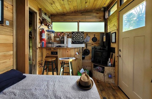 Gooderham Cabin | Glamping in luxury