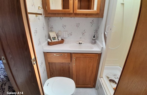 Newbury House | Glamping Special -Minutes from State Park and other great outdoor locations