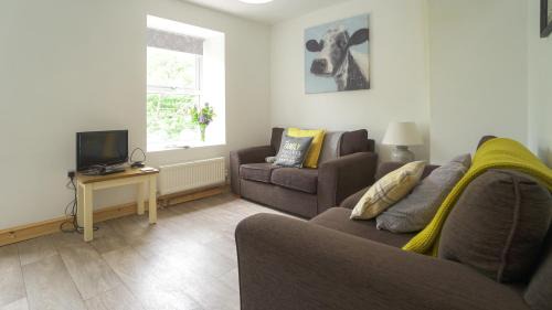 Bangor House | Glanafon Cottage