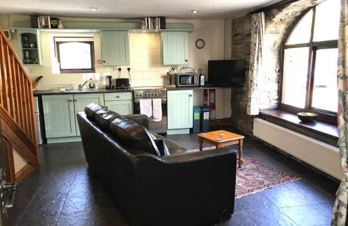Whitland House | Glascoed Coach House Whitland