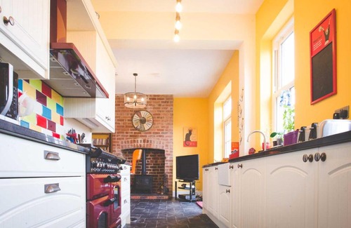 Pontefract Bed & Breakfast | Glencoe Villa Guesthouse