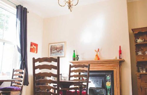 Pontefract Bed & Breakfast | Glencoe Villa Guesthouse