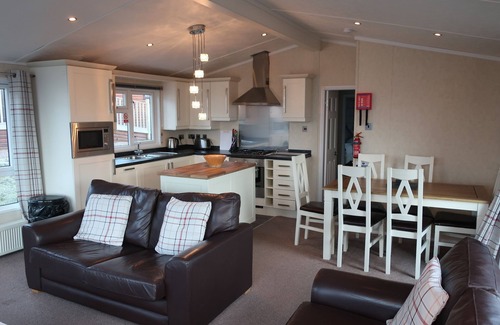 Spean Bridge Ski Chalet | Glendale Range Uist 3 Bedroom Self Catering Lodge