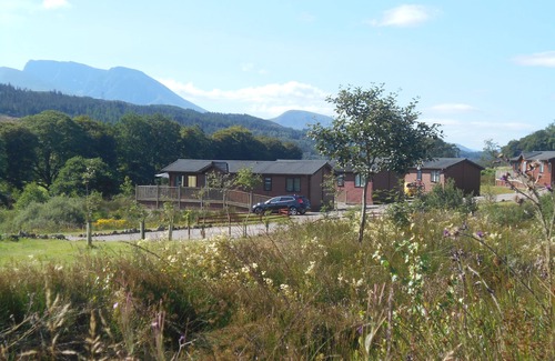 Spean Bridge Ski Chalet | Glendale Range Uist 3 Bedroom Self Catering Lodge