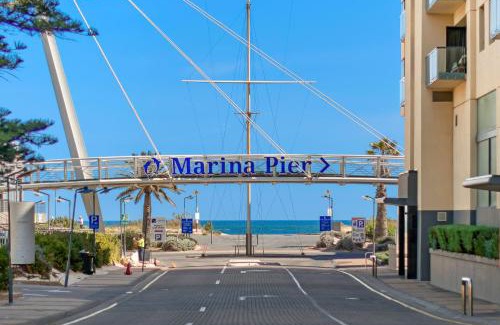 Glenelg Apartment | Glenelg Beachfront Luxury Apartment