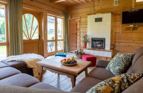 Bialy Dunajec Ski Chalet | GLICZAROWA OSADA, Chata 18 osób, Domek 8 osób NA WYŁĄCZNOŚĆ, 8 sypialni z łazienkami, spokój, przyroda, wyjątkowe miejsce